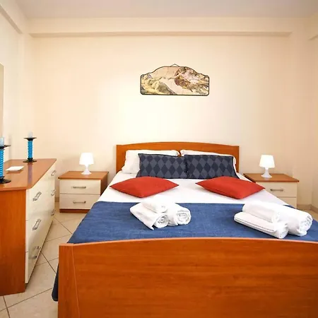 Brand New Structure In 아파트 *